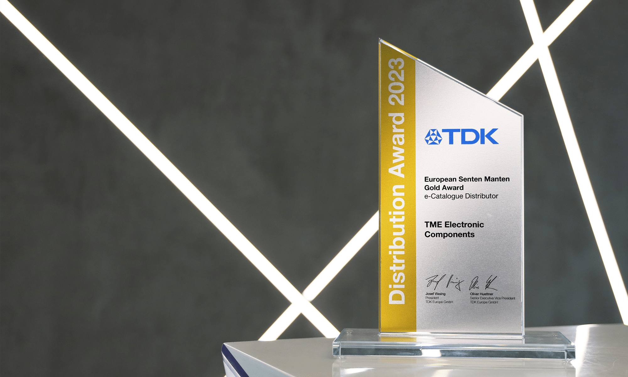 حصلت TME على الجائزة الذهبية في فئة موزع الكتالوج الإلكتروني من TDK