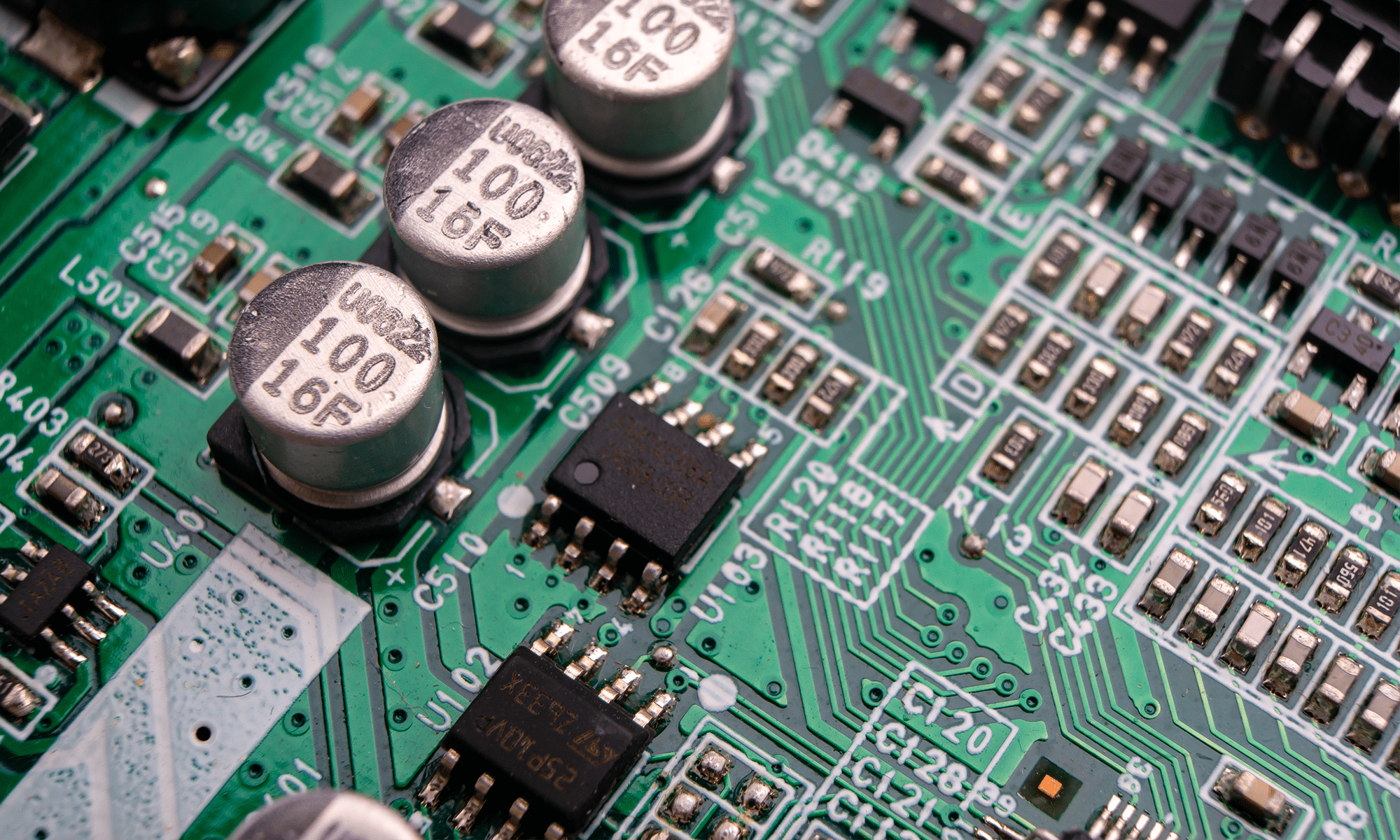 TSOPDIPTOQFPIC? Wszystko o obudowach układów scalonych